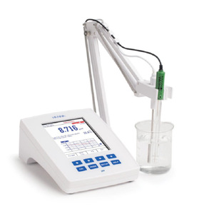 pH/mV-mètre HANNA HI5221 avec mesure de température pour l'analyse de la qualité de l'eau en laboratoire - Product Image 1