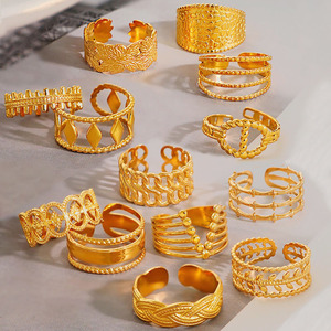 Anillo abierto de acero inoxidable chapado en oro de 18k para mujer y hombre, sortija ajustable, sin manchas, resistente al agua, en forma de V - Product Image 6