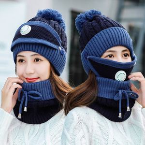 Ensemble 3 pièces bonnet tricoté hiver femme fille avec pompon fourrure, masque et écharpe en acrylique avec valve respirante - Product Image 4