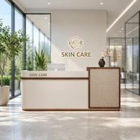 Bureau de réception personnalisé en surface solide, poste individuel incurvé avec accents en bois et en rotin pour salon de beauté