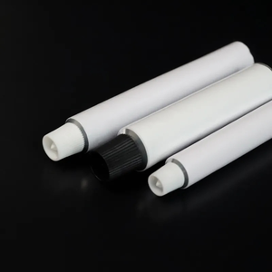 หลอดกาวโลหะแบบพกพาพับได้เป็นมิตรต่อสิ่งแวดล้อมผลิตจากเวียดนามสำหรับการใช้งานทางเคมี - Product Image 4