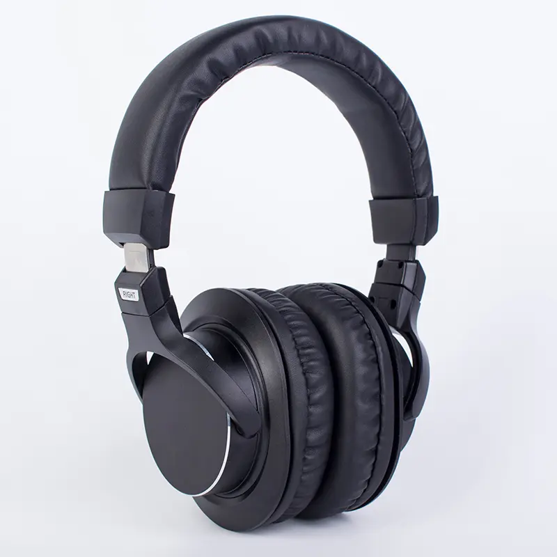 Wired noise reduction professional headset for gaming computer
