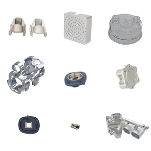 Composants en aluminium pour boîtiers de commande électrique, usinés CNC à faible volume et usinés par électroérosion à fil, avec finition anodisée/polie - Product Image 1