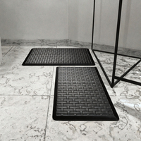 UKISS Lot de 2 tapis de cuisine anti-fatigue rembourrés, imperméables et antidérapants en PVC noir 17,3'x28' + 17,3'x28', lavage à la main uniquement