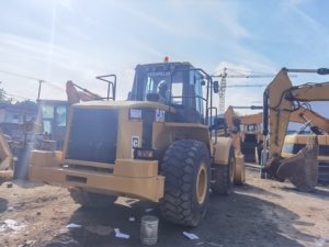 Chargeuse sur pneus Caterpillar CAT 966H d'occasion, chargeuse frontale d'occasion avec une charge nominale de 6 tonnes - Product Image 3