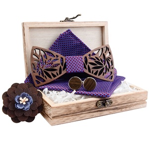 Ensemble de nœuds <span class=keywords><strong>papillon</strong></span> en <span class=keywords><strong>bois</strong></span> faits à la main avec logo personnalisé en gros, nœuds <span class=keywords><strong>papillon</strong></span> pour hommes, serviette carrée en soie - Product Image 2
