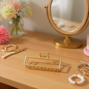 Kirei La <b>Hair</b> Claw Clip 9Cm Alloy Minimalist Barrette For Women <b>Hair</b> <b>Styling</b> <b>Accessory</b> - Product Image 3