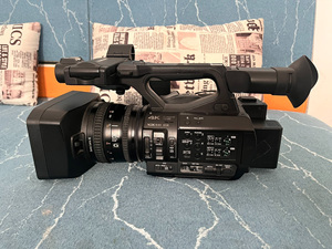กล้องวิดีโอระดับมืออาชีพ Sony PXW-Z190 4K กล้องวิดีโอแบบพกพาสำหรับถ่ายทอดสดกีฬาและกิจกรรมแอคชั่น - Product Image 5