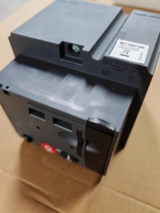 Disjoncteur à boîtier moulé avec mécanisme d'actionnement MT250 LV431542 AC380-415V - Product Image 2