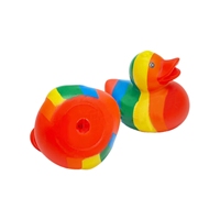Mini canards en caoutchouc arc-en-ciel mignons, jouets de bain très populaires, décorations pour fêtes à la piscine