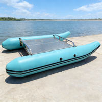 Bateau ponton monoplace de 2,6 m pour la pêche avec plateforme pliable, propulseur manuel ou électrique pour lac, rivière et eaux peu profondes