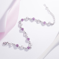 Bracelet pour femme en alliage de cuivre incrusté de zircon en forme de cœur, de haute qualité, exquis et élégant, pour accessoires quotidiens