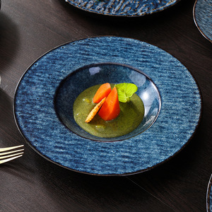 Nouvel ensemble de vaisselle jetable en céramique au design végétal moderne pour hôtels et restaurants - Comprend un saladier profond, une assiette à steak et une assiette en forme de chapeau de paille - Product Image 4