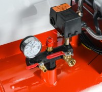 Compresseur industriel de réservoir d'air sans huile à contrôle intelligent Compresseur de pompe à air de 200 litres pour ateliers