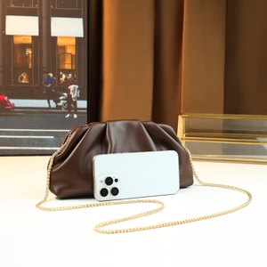 Nuova Elegante Borsa a Tracolla da Donna 2025, Design di Nicchia, Borsa a Nuvola Plissettata in Tinta Unita - Product Image 4