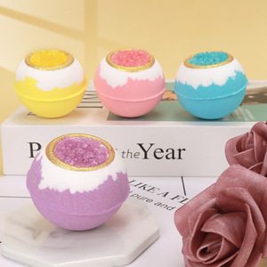 Boule de bain effervescente 100g à ouverture facile, à la poudre d'or et aux cristaux de sel, aux huiles essentielles et au sel marin - Product Image 4