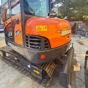 รถขุดขนาดเล็ก Doosan DH60-7 มือสอง ราคาพิเศษ พร้อมรถขุดขนาดเล็กมือสองสำหรับขาย รถขุดตีนตะขาบ มีสินค้าในสต็อก - Product Image 1