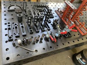 2D 3D nitred ghisa acciaio tavolo di saldatura con scale di misura e raccordi - Product Image 6