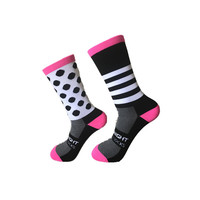 Nouvelles chaussettes de cyclisme professionnelles protègent les pieds chaussette respirante évacuant l'extérieur vélo de route chaussettes aérodynamiques en Nylon pour le cyclisme