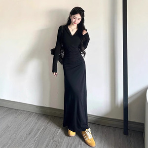 Black V-Neck Long Sleeve Dress Solid Color A-Line Long Skirt Daily Casual Wear Natural Waistline Plus Size - Product Image 1