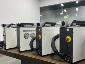 Xung Ba Lô Laser Làm Sạch Máy 100W Máy Móc Động Cơ Cung cấp Gỗ CNC Động Cơ Xe Máy Cầm Tay - Product Image 4