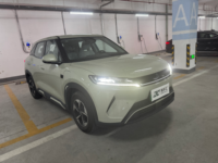 Подержанный BYD Yuan Up EV 2025 года, леворульный, компактный электрический кроссовер с малым пробегом, для международной доставки