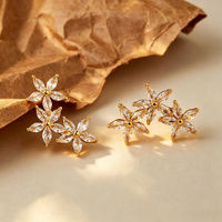 Boucles d'oreilles clous tendance en cuivre plaqué or 18 carats, trois fleurs, zircon marquise, luxe délicat pour femme