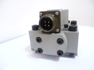 ปรับตัวได้กับสภาพแวดล้อมการก่อสร้างกลางแจ้ง สามารถใช้แทน EL-T76.00-MO-191C อิเล็กโทรไฮดรอลิกได้ - Product Image 5