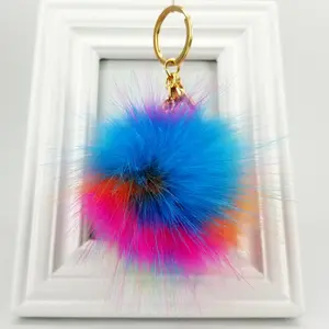 2022 Nieuwe Stijl Regenboog Kleurrijke Groothandel Bont Bal Pom Pom Sleutelhanger Sleutelhanger Hanger Auto Accessoire Decoratie