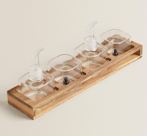 Ensemble de vinaigrette en verre borosilicate soufflé à la main transparent sur mesure et en bois d'acacia en forme de cube - Product Image 3