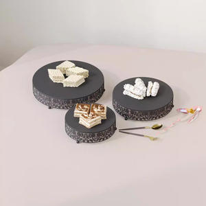 Ensemble <span class=keywords><strong>de</strong></span> 3 présentoirs à gâteau <span class=keywords><strong>de</strong></span> mariage en <span class=keywords><strong>or</strong></span> <span class=keywords><strong>de</strong></span> style européen <span class=keywords><strong>Table</strong></span> à dessert Présentoir à gâteau en mousse Plateau <span class=keywords><strong>de</strong></span> base pour accessoires <span class=keywords><strong>de</strong></span> mariage - Product Image 3