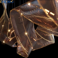Lustres en cristal de luxe légers avec télécommande |   Éclairage LED à hauteur réglable sur mesure pour les halls d'hôtels et les centres de vente
