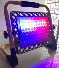 ไฟสปอร์ตไลท์ LED SMD 80W ชาร์จผ่าน USB ได้ มาตรฐานกันน้ำ IP66 แสงขาว 5000K ตัวเรือนอะลูมิเนียม ติดตั้งบนพื้น แบตเตอรี่ลิเธียม 4800mAh CRI 85 มุมลำแสง - Product Image 4
