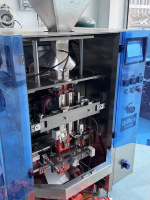 Volledig automatische elektrische dubbelkamer vacuümverpakkingsmachine met digitale besturing en hoge productiviteit voor zakjes en papierverpakkingen