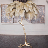 Lampadaire LED en Plumes d'Autruche - Design Luxe Branche d'Arbre pour Salon & Chambre à Coucher, Éclairage Hôtelier Nouveauté Haute Luminosité