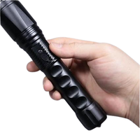 Lampe torche tactique LED blanche super lumineuse longue portée en alliage d'aluminium avec interrupteur à distance, durable pour usage extérieur, promotionnelle X4
