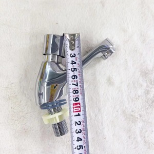 Grifo de Cobre de Acción Retardada con Sensor Táctil, de un Solo Orificio, para Montaje en Encimera - Product Image 3