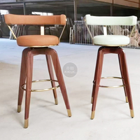 Chaise de bar minimaliste nordique personnalisée, structure en bois massif avec dossier incurvé, tabouret moderne pour café, comptoir de salle à manger