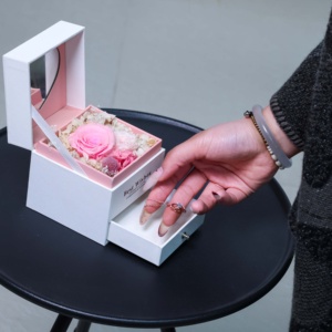 Ingrosso fiore conservato scatola di gioielli in acrilico in lingue 100 collana scatola di Rose per il regalo della festa della mamma - Product Image 4