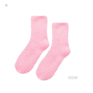 Calcetines esponjosos y peludos de BX-K0162, color rosa