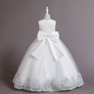 4-16 anni giovane ragazza ricamata <span class=keywords><strong>abiti</strong></span> lunghi in rete con perline occasione formale bambini damigella d'onore che ospita costumi <span class=keywords><strong>cerimonia</strong></span> di esibizione - Product Image 4