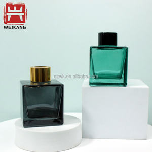 زجاجات عطرية فارغة جديدة لعام <span class=keywords><strong>2026</strong></span> سعة 100 مل لنشر الروائح العطرية بالزيوت الأساسية - Product Image 2