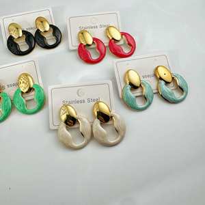 Pendientes de Mariposa y Flor de Cuatro Pétalos, Diseño Profesional, Acero Inoxidable 316L, Sin Níquel, Estándar ASTM, Venta al Por Mayor - Product Image 1