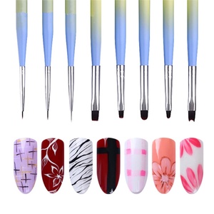 Ensemble de pinceaux pour nail art à poils synthétiques avec manche dégradé, pinceaux plats ronds en forme de pétale pour la peinture au gel UV - Product Image 1