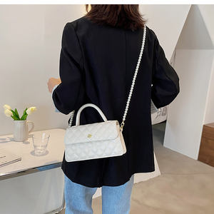 लक्जरी ठोस रंग हैंडबैग पु चमड़े गरज श्रृंखला छोटे प्रालंब बैग कढ़ाई धागा जाली कंधे Crossbody बैग महिलाओं के लिए - Product Image 6