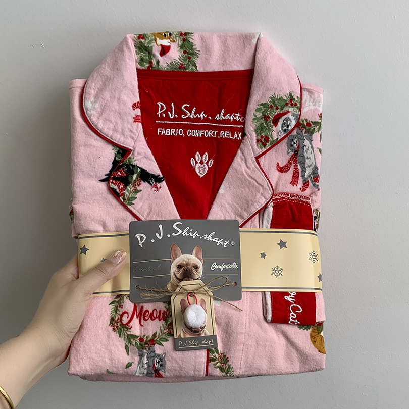 Gatto rosa per le vacanze