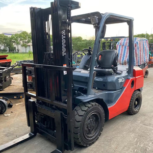 Japon Original 95% nouveau modèle Toyota 8FD30 Fd30 chariot élévateur 3 tonnes Toyota diesel chariot élévateur bon prix instock disponible en vente - Product Image 3