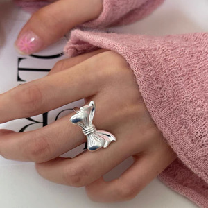 Anillo de plata de ley S925 con lazo para mujer, joyería sencilla y elegante para uso diario - Product Image 1