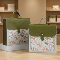 Boîtes rigides biodégradables avec doublure en éponge, poignée rabattable, logo personnalisé, boîte cadeau artisanale pour fleurs, gâteaux, parfums frais