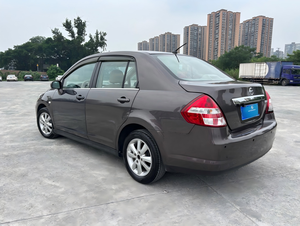 Nissan Tiida 2008, 1.6L, Automático, Tracción Delantera, 4 Puertas, Eficiente en Consumo de Combustible, Auto Usado Familiar para Venta - Product Image 3